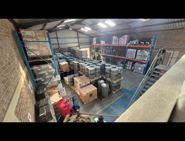 280M² FACTORY FOR SALE IN ANDERBOLT